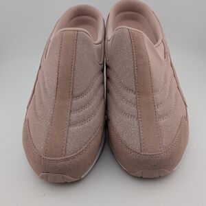 Easy Spirit Women's Blush Pink Slip-On Casual Sneakers
